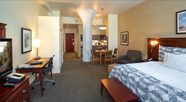 Le Square Phillips Hotel And Suites, Book Hotel Montreal Quebec, nær Phillips Square