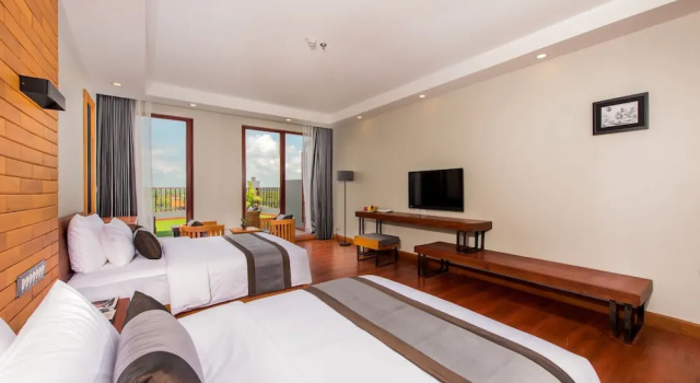 Номер Premier с балконом Pacific Premier Resort & Spa