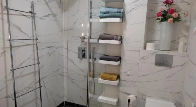 Четырёхместный номер Standard с видом на сад Hotel des Voyageurs