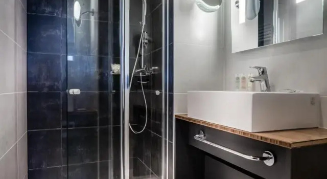 Номер Standard Best Western Plus Suitcase Paris La Défense