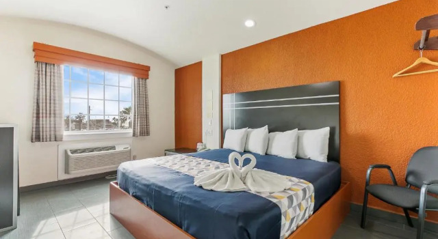Номер Standard с видом на залив Lighthouse Inn