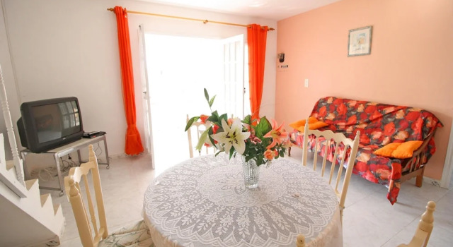 Bungalows Renato Costa Calpe, Забронировать Отель Отели Кальпе с бассейном, Бассейн