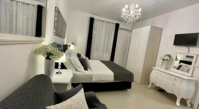 Студия Central Square Luxury Boutique