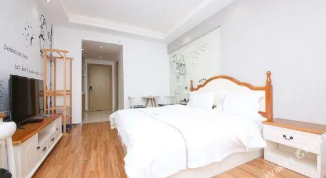 2013 Theme Apartment (Foshan New Power Plaza)