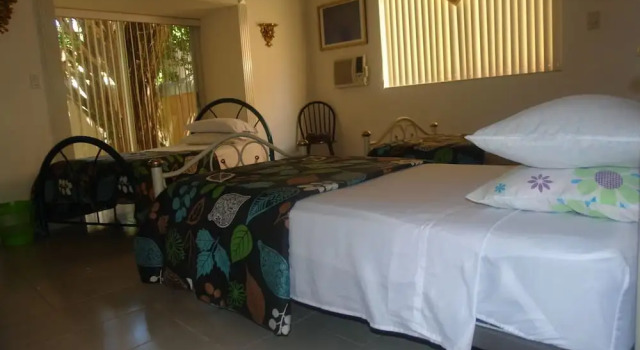 Кровать в общем номере (женский номер) Residencia Los Encantos