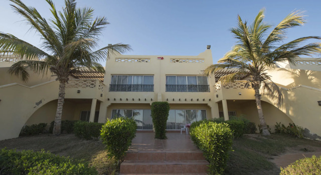 La Fontaine Lagoon Resort
