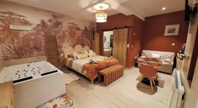 Студия La Cour dHortense