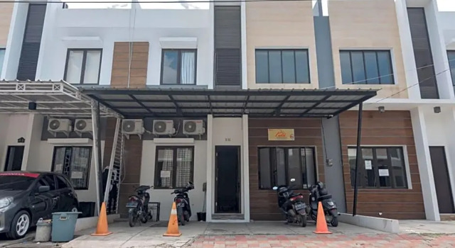 Putri Residence Karawang RedPartner, Book Hotel Karawang West Java