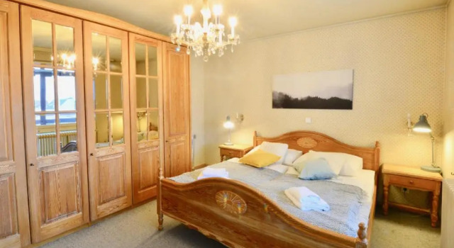 3-Bedroom-Flat With Parking Space, Rezerwuj Apartament Hotele w Wiedeń z parkingiem, Parking