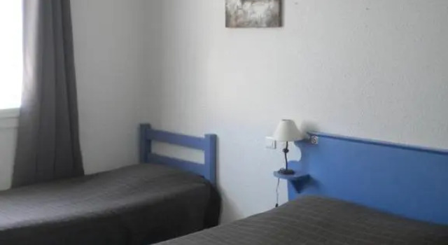 Трёхместный номер Comfort с красивым видом из окна Hôtel LAcropole