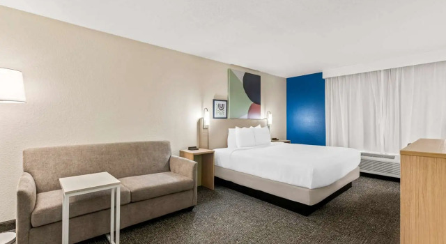 Best Western Plus North Savannah