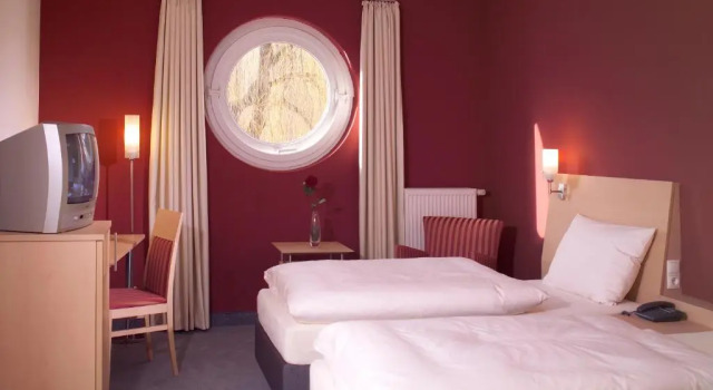 Hotel Mainpromenade ***S, Prenota Hotel Karlstadt Distretto della Bassa Franconia