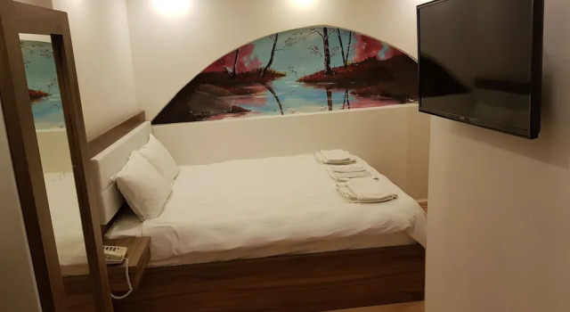 Standardní Dvoulůžkový s manželskou postelí pokoj Mitani Suites