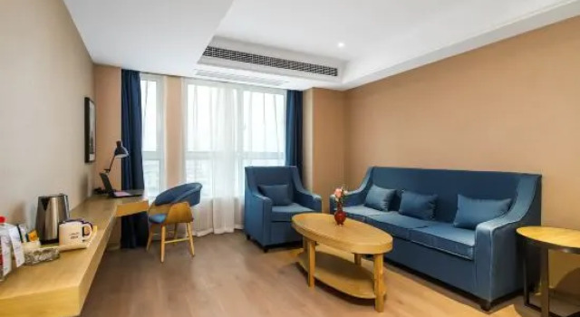 Люкс Superior Kyriad Hotel (Xinyang Pingqiao Century Plaza)