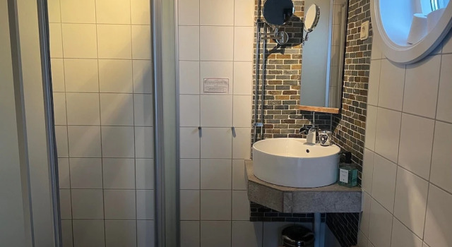 Номер Standard Strandflickornas Husen invid Havet