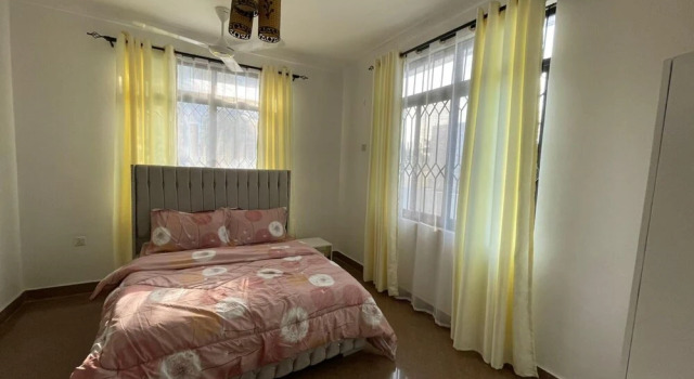 Immaculate 3-bed Apartment in Dar es Salaam, Buchen Sie Ferienwohnung Hotels in Daressalam mit Parkplatz, Parkplätze