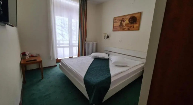 Двухместный номер Standard с балконом Hotel Bucegi Portile Regatului