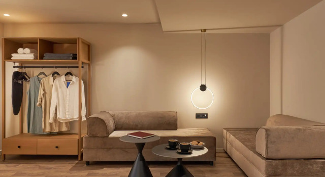 Четырёхместный полулюкс Enorme Epavli Urban Living