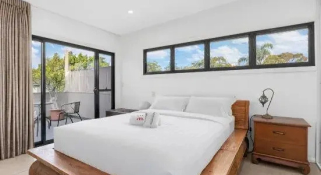 MetaWiseBnB Bondi Junction Penthouse Style