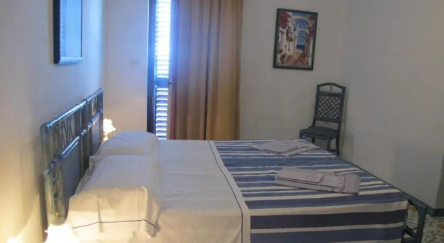 Трёхместный номер Standard с балконом и с видом на море Hotel Phenicusa