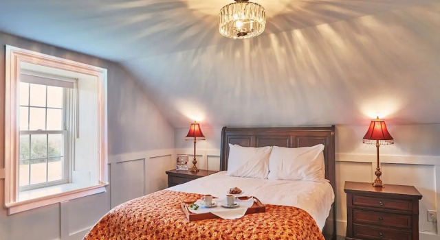 Enduring Heart Bed and Breakfast Inc., Varaa Hotelli  