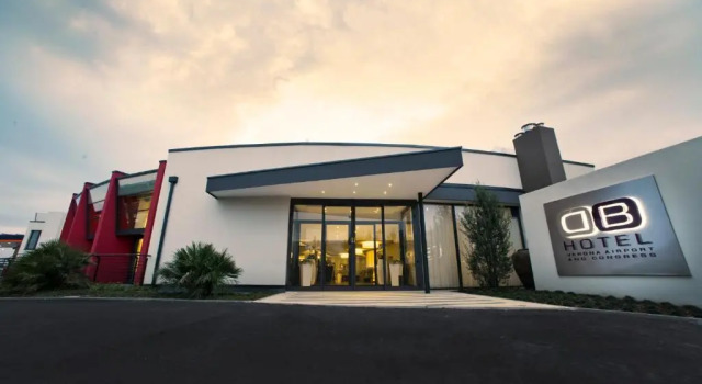 DB Hotel Verona Airport Congress & Spa, Prenota Resort Hotel a Sommacampagna con parcheggio, Parcheggio