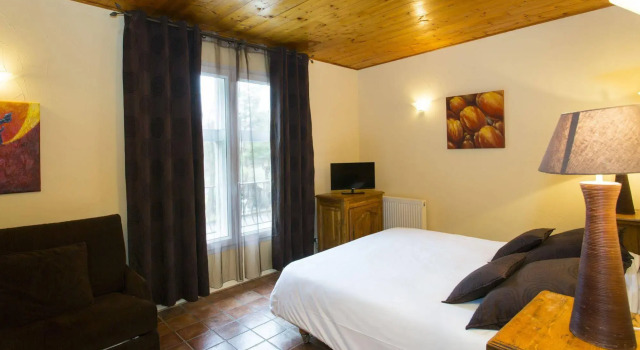 Castel Damandre - Demeures & Châteaux, Book Hotel Hotels in Burgundy with a Pool, Swimming Pool