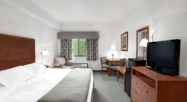 Двухместный номер Standard Days Inn by Wyndham Carroll