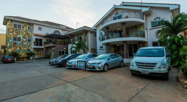 Midindi Hotel