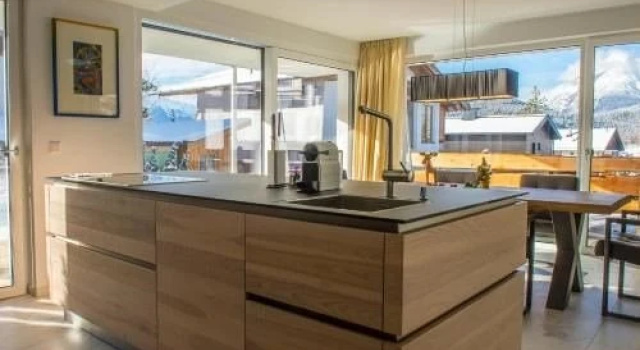 Living Seefeld Luxusapartment mit Privatpool, Забронировать Апартаменты/квартира Отели Зефельд-ин-Тироля с парковкой, рядом с Горнолыжный подъемник Брандллифт, Парковка