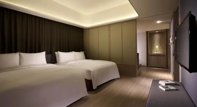 Suite Wellspring by Silks Jiao Xi