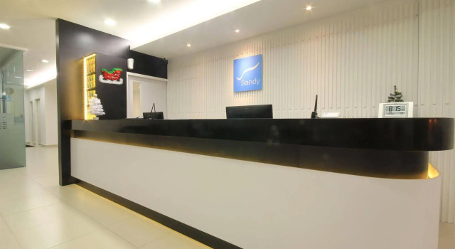 Sandy Hotel