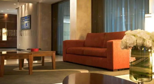 Hotel Uthgra Sasso, Забронировать Отель Мар-дель-Плата Буэнос-Айрес, рядом с Район Пунта-Моготес
