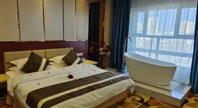 Люкс Deluxe Shenzhen Huibinlou Hotel