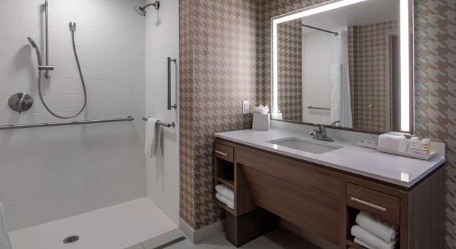 Двухместный люкс Home2 Suites by Hilton Omaha I-80 at 72nd Street, NE