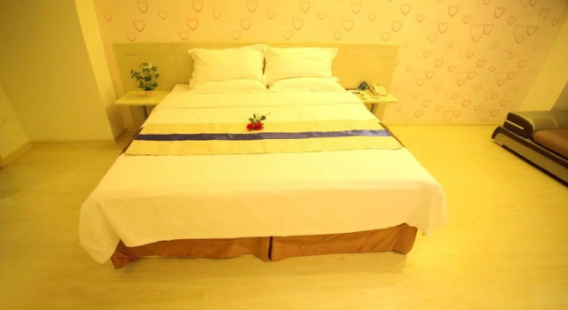 GreenTree Alliance HuaiBei Railway Station Jinseyuntian Hotel, Varaa Hotelli Huaibei Anhui