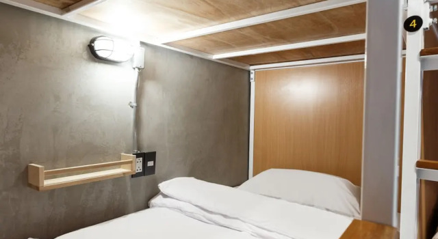 Кровать в общем номере (женский номер) Sleepover Hostel Bangkok
