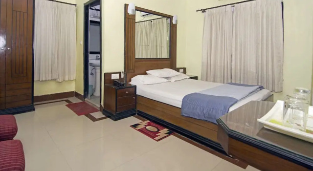 Коттедж с 2 комнатами Hotel Dolphin