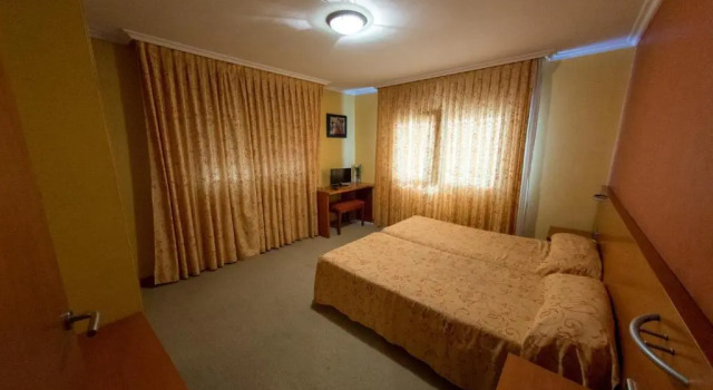 Hotel Dinajan
