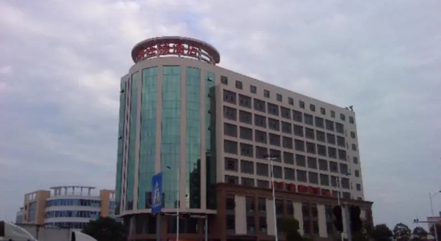 7 Days Inn Yangjiang Yangdong Time Square Shopping Mall Branch