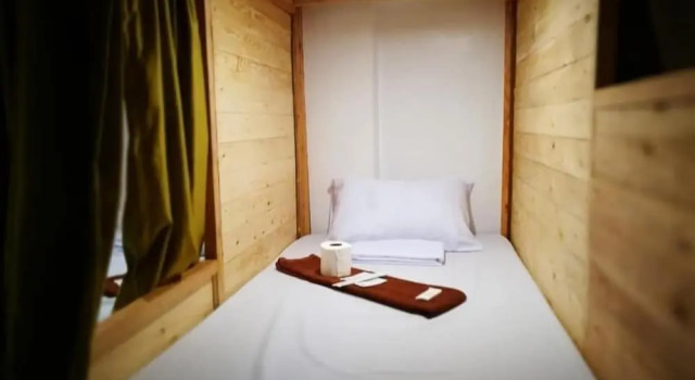 Кровать в общем номере 8th Street Hostel