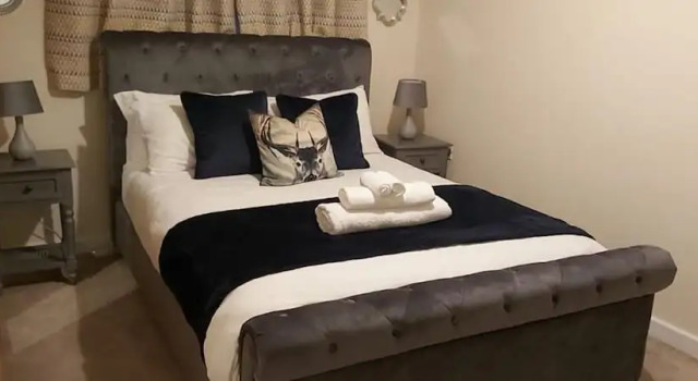 Lovely 3-bed House in Luton