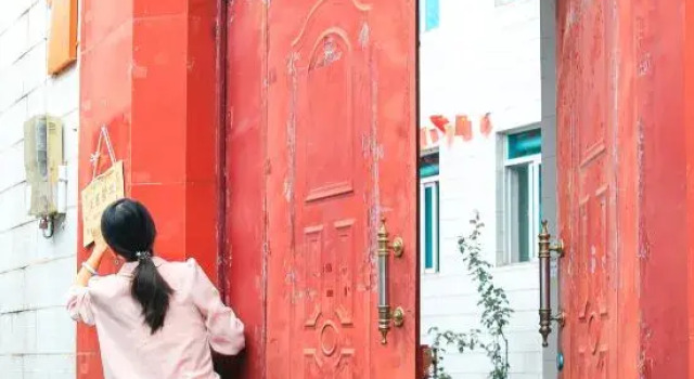 Yueji Hostel (Tengchong Fortune Center), Prenota Ostello Tengchong Yunnan