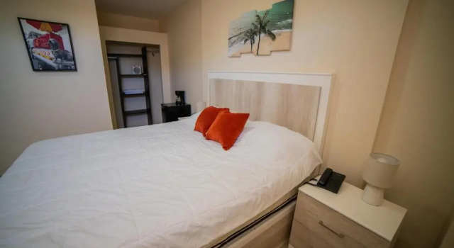 Люкс California Comfort & Suites