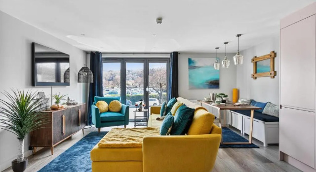 2 De Courcey House - Architect designed luxury apartment with parking, central Dartmouth, Varaa Huoneisto Asunnot kohteessa Merseyside, Huoneisto