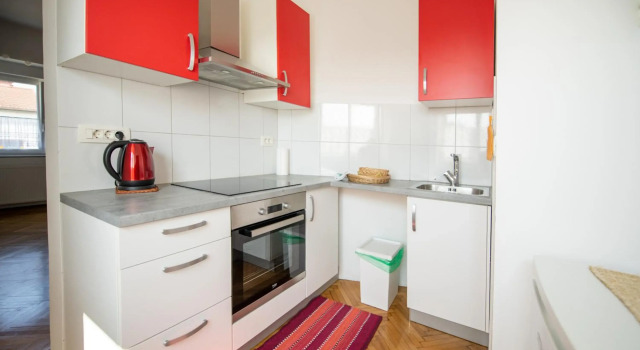 Sunny Villa Apartments