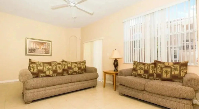 Regal Oaks - 3 Br Townhome - 3 Miles To Disney - Rov 9738, Rezerwuj Hotel Kissimmee Kissimmee