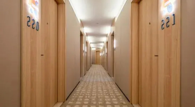 HomeInn·neo (Tourist Center Store, Bali Valley Scenic Area, Huixian County, Xinxiang), Prenota Hotel Hotel a Henan con parcheggio, Parcheggio