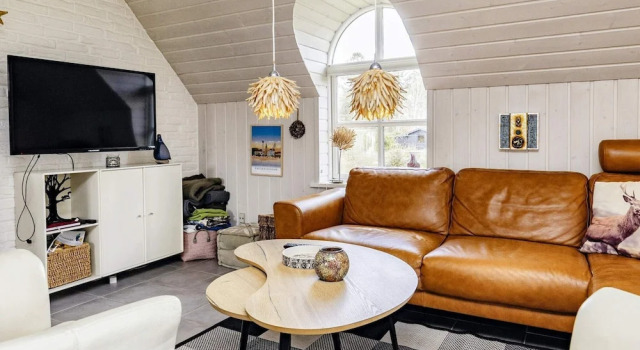 Unique Pet Friendly Holiday Home in Jerup near Sea