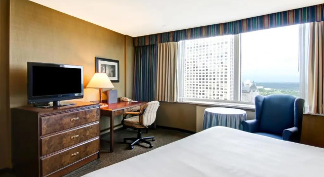 Номер Standard с видом на реку Chateau Lacombe Hotel